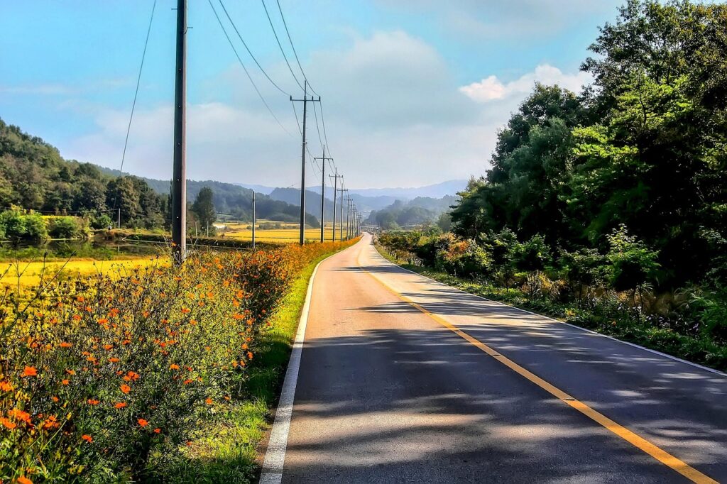 思い出の場所に行くことで心に残る心理的効果とは？